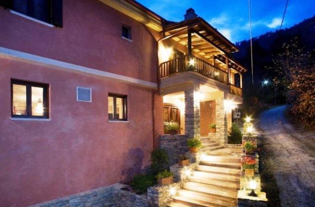 فندق Prínosفي  La Casa Rossa المظهر الخارجي الصورة